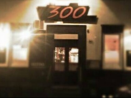 照片: 300 Sportsbar